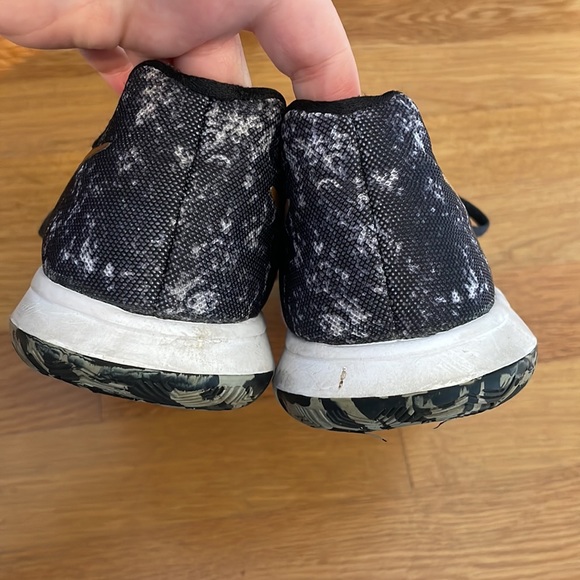 Nike Flex Experience RN 6 Womens Shoes - gold/black/white - Picture 2 of 8